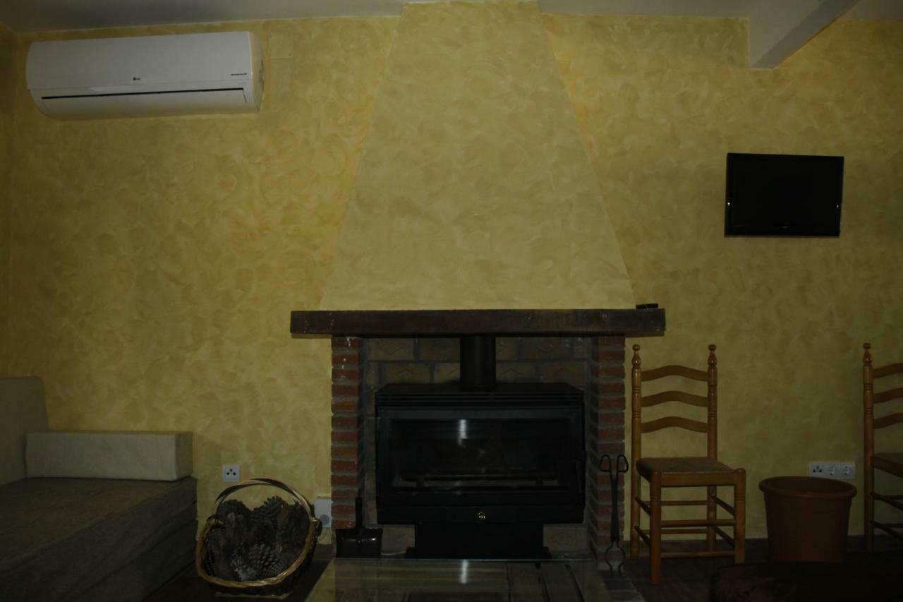 Casa Rural Las Pegueras Ávila Esterno foto